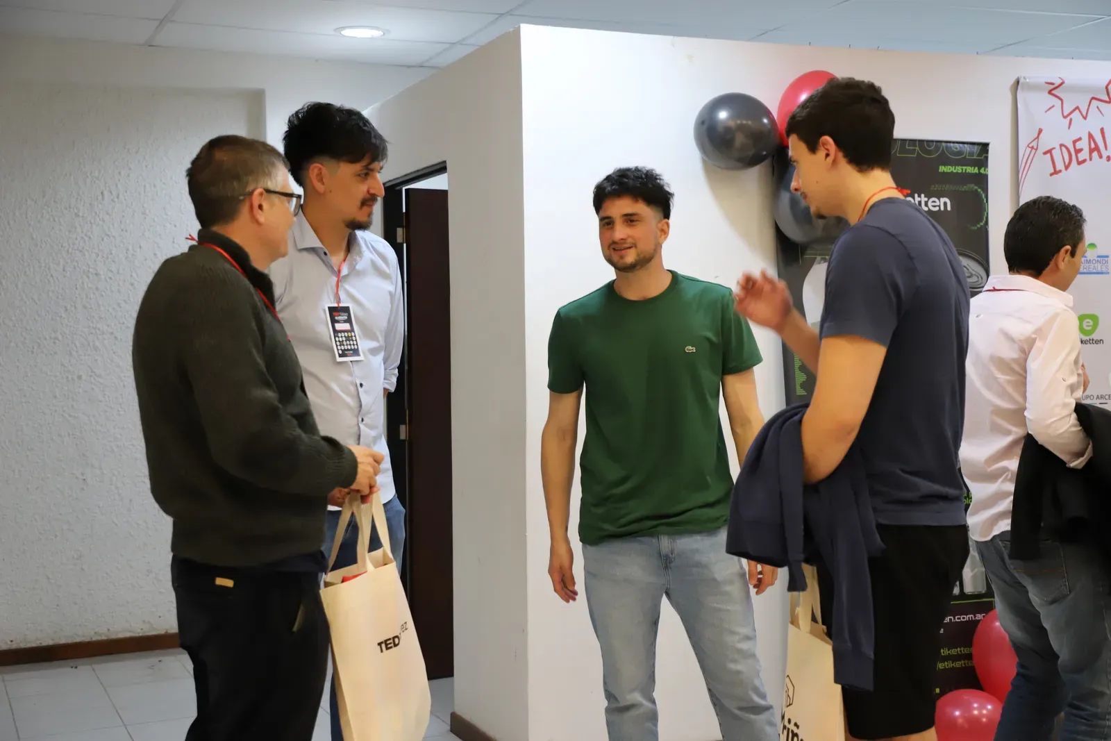 Encuentros y charlas durante el break
