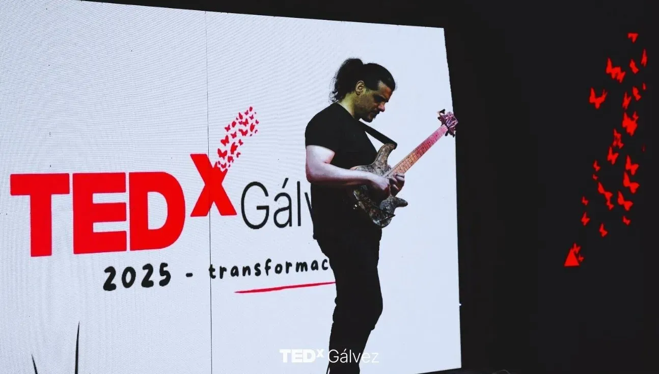 Un momento de TEDxGálvez 2025 · Transformación